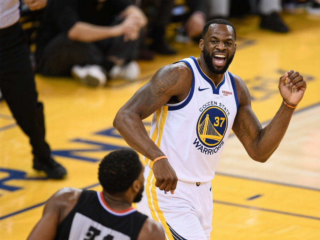 巴黎6-3马赛全场数据：射门17-17，射正6-6，绝对机会5-4